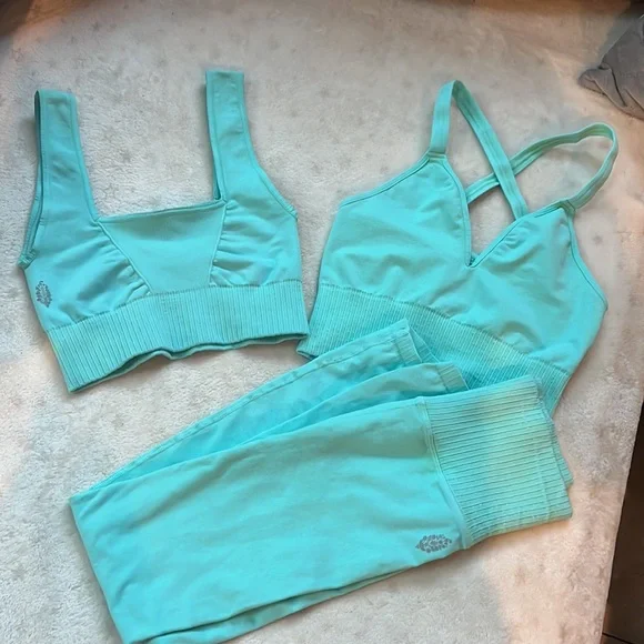 COPY - 🌺free people good karma legging set - Picture 2 of 6